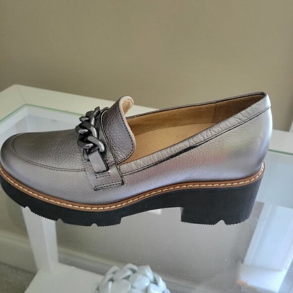 Naturalizer Womens Dustin Sliver Leather Moc Toe Slip On Loafer Shoes Size 5 M - Picture 4 of 11